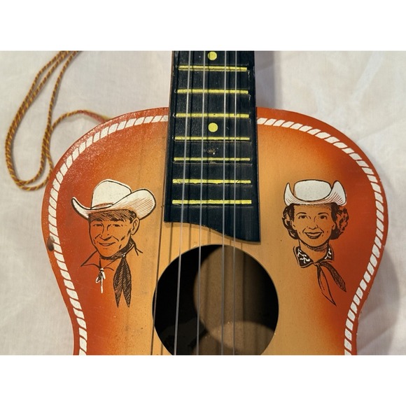 Rare vintage Roy Rogers & Trigger Western Kids Guitar - Picture 4 of 9